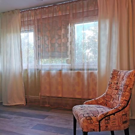 Chic Apartment Braila Exterior photo